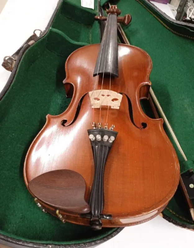 Staré housle- Ladislav F. Prokop 1920 Chrudim