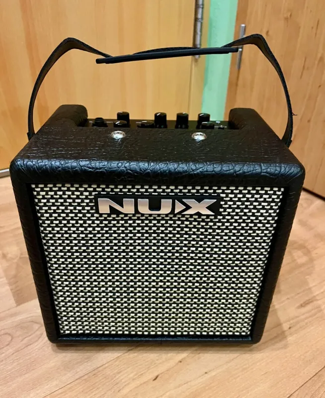 Kytar. kombo NuX Mighty 8BT MKII. Nové Záruka 2029